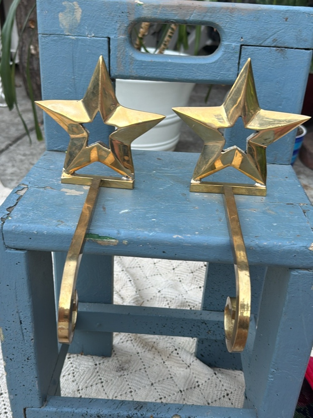 VINTAGE SOLIS BRASS STAR - LONG ARM STOCKING HOLDER - PAIR
